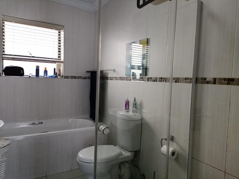 3 Bedroom Property for Sale in Seemeeu Park Western Cape